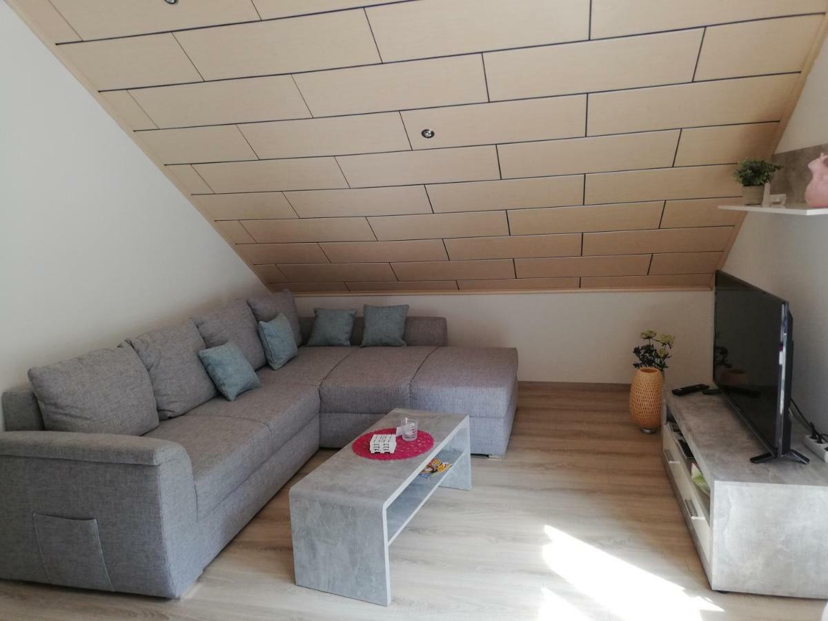 Ferienwohnung An Der Lay Wohnung 2 Bach  エクステリア 写真