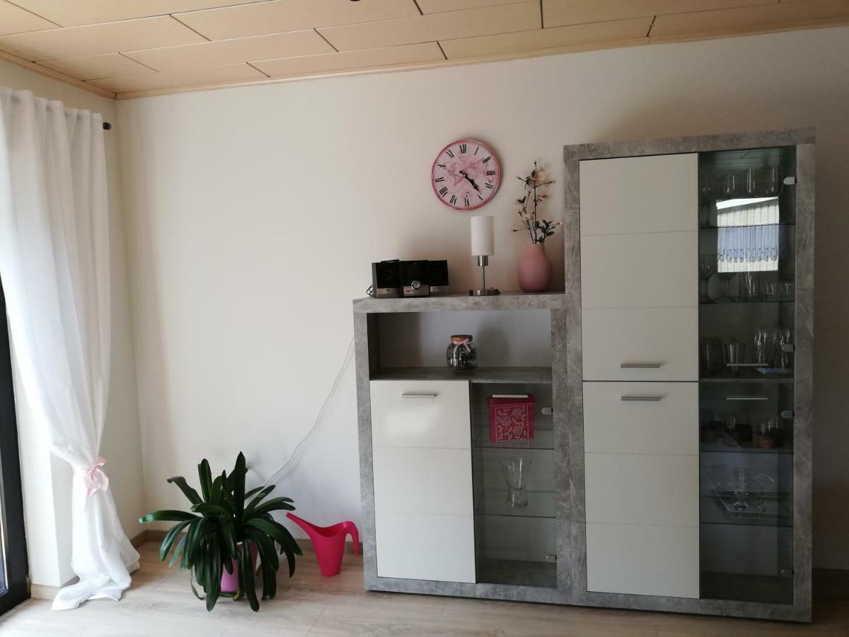 Ferienwohnung An Der Lay Wohnung 2 Bach  エクステリア 写真