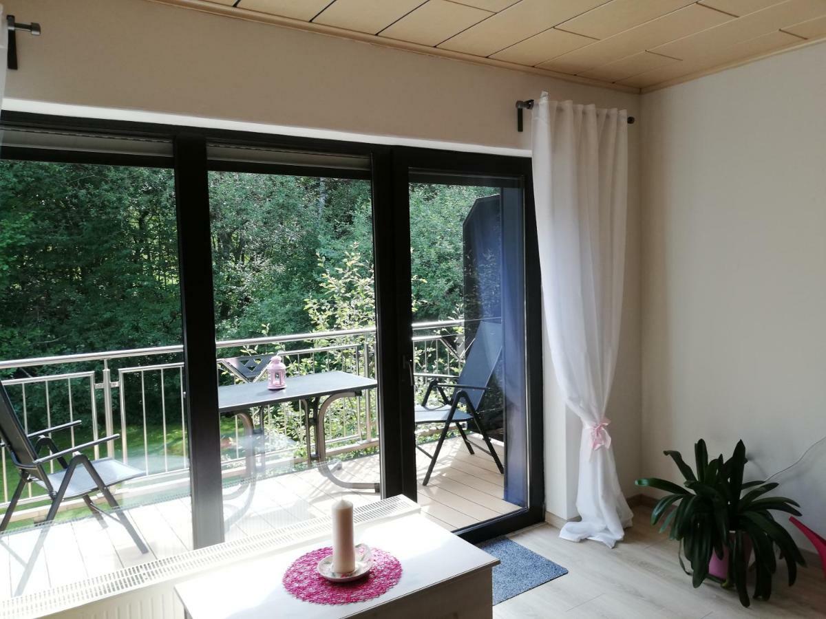 Ferienwohnung An Der Lay Wohnung 2 Bach  エクステリア 写真